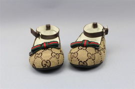 LV、Chanel、Gucci童鞋與親子鞋最新整理上新——21樓更新與商家圈動態
